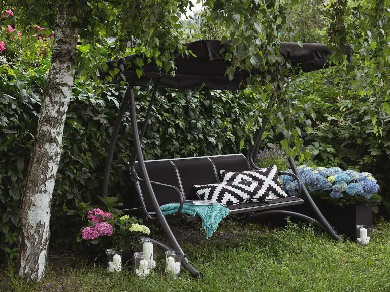 Beliani Schommelbank Zwart BOGART - Afbeelding 2