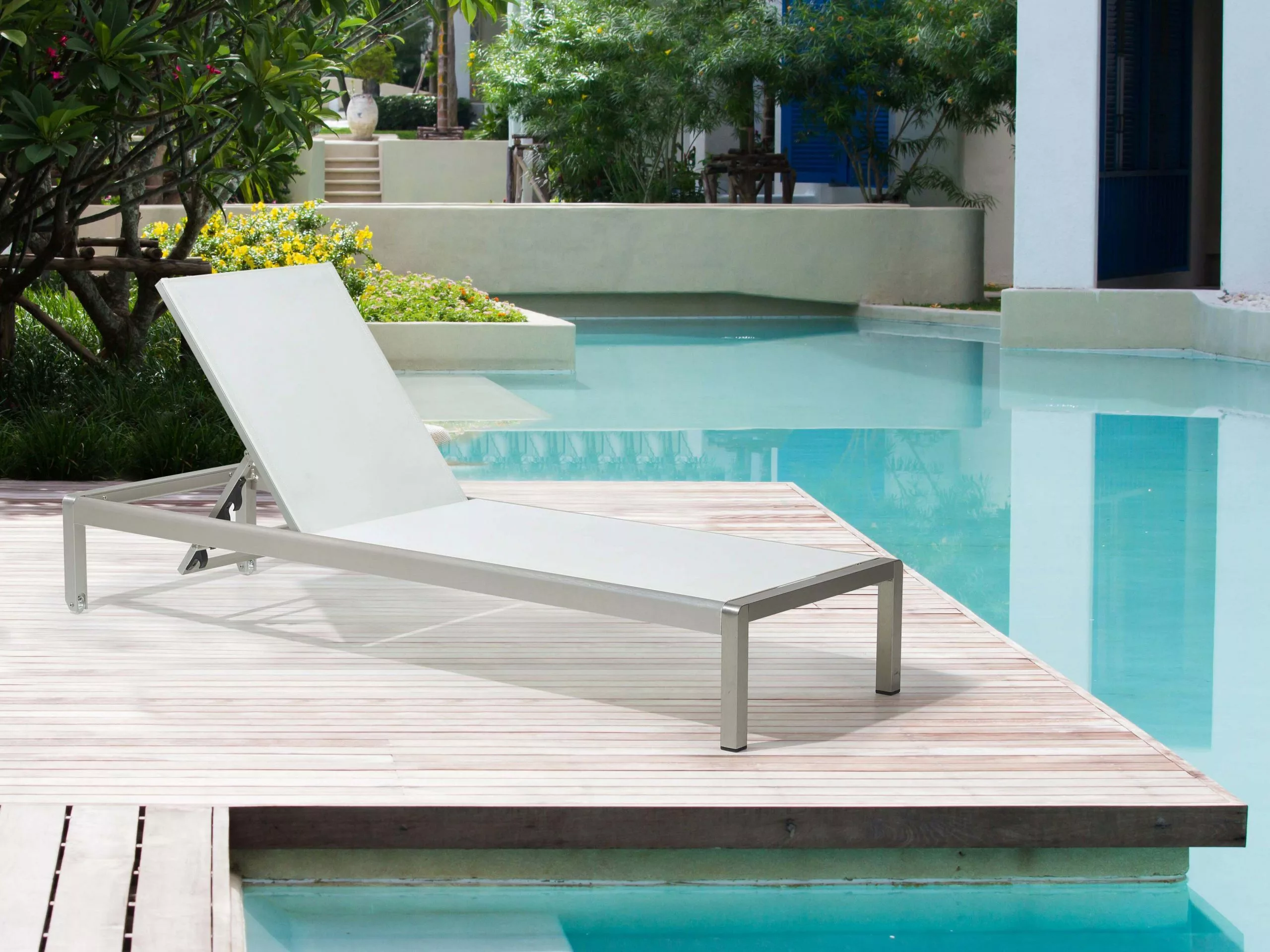 Beliani Ligstoel Aluminium Wit FOSSATO - Afbeelding 3