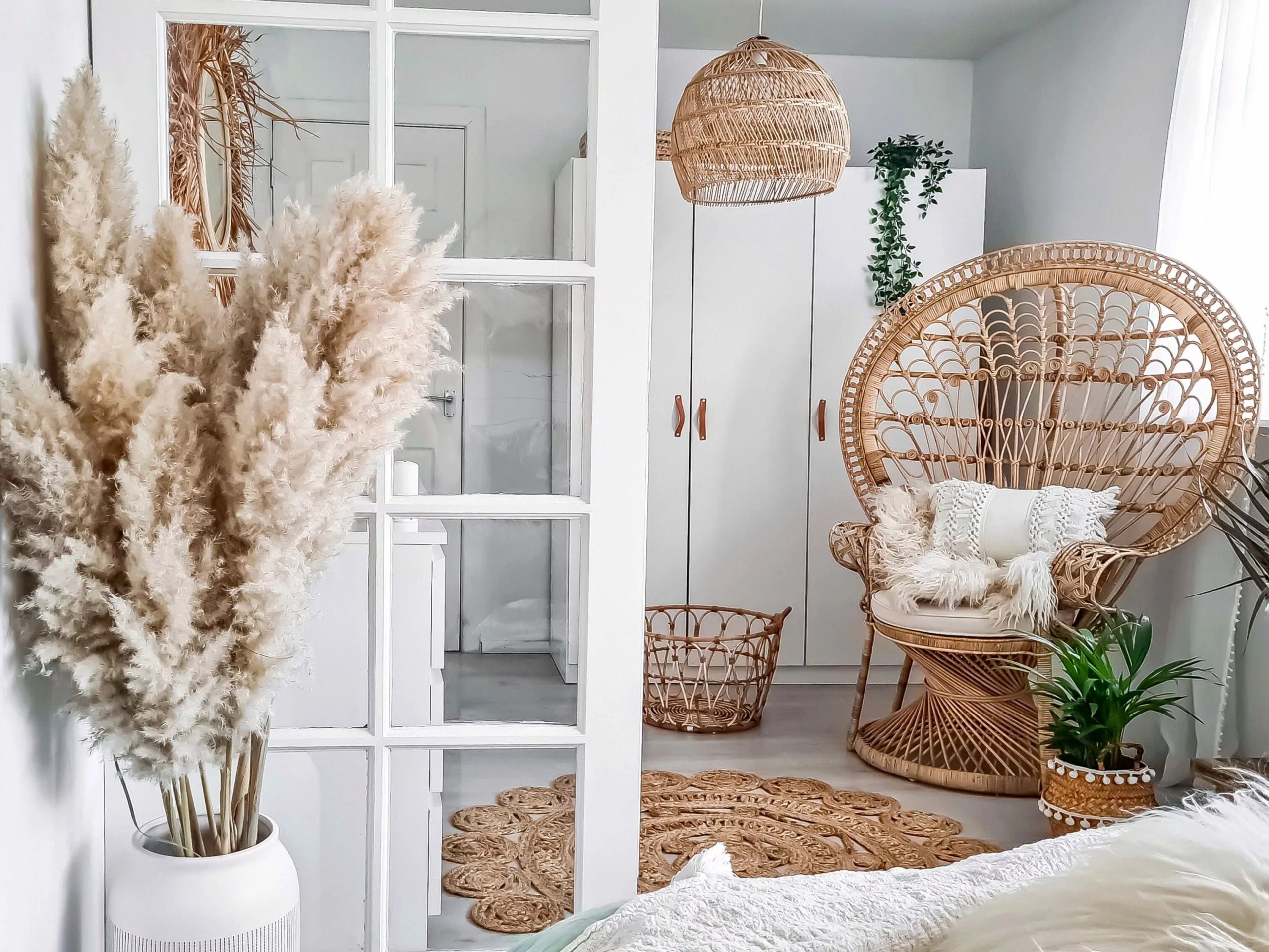 Beliani Pauwenstoel Rotan Natuurlijk EMMANUELLE - Afbeelding 8