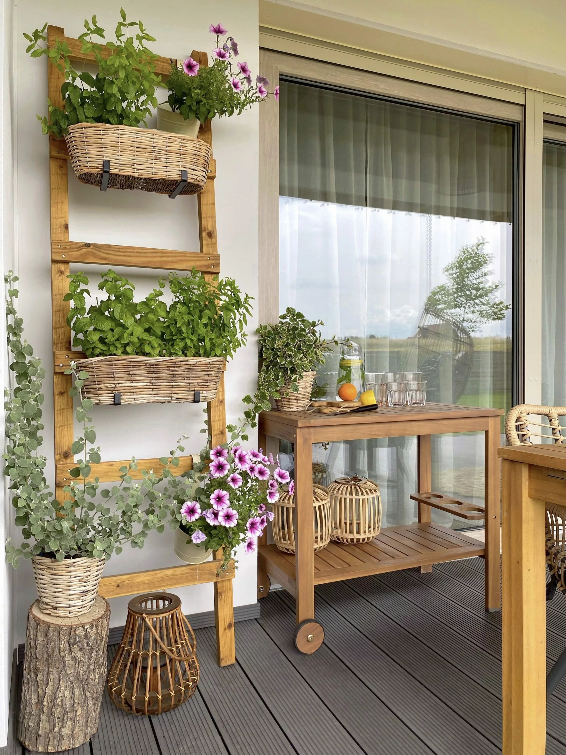 Beliani Theekar Hout Met Wielen SASSARI - Afbeelding 3